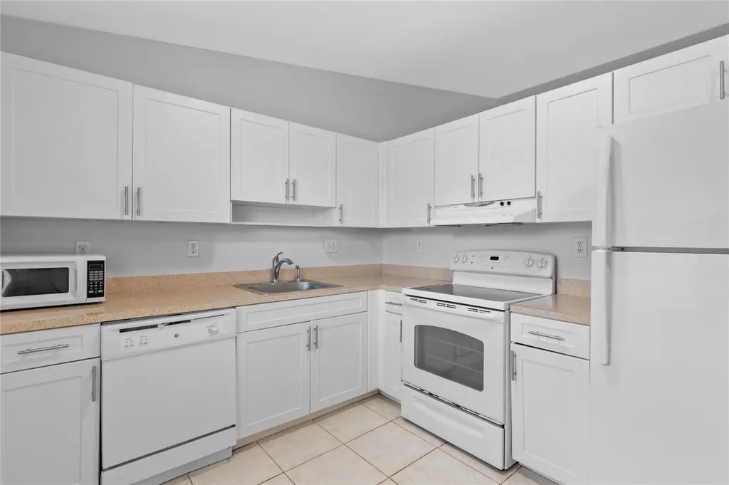 4325 NW 5th Avenue Deerfield Beach FL 33064