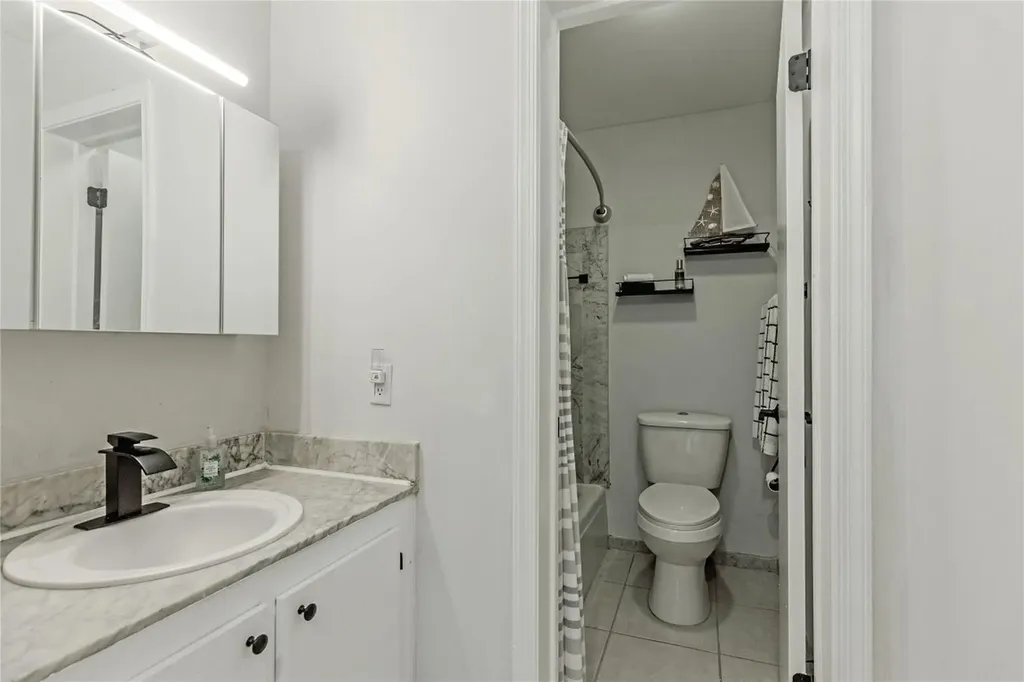 6521 Bay Club Drive Fort Lauderdale FL 33308