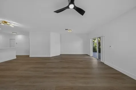 4243 SW 10th Court Deerfield Beach FL 33442