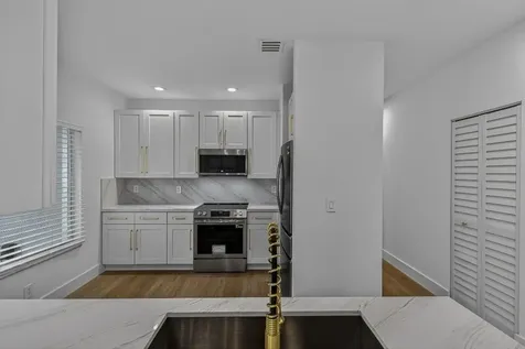 4243 SW 10th Court Deerfield Beach FL 33442