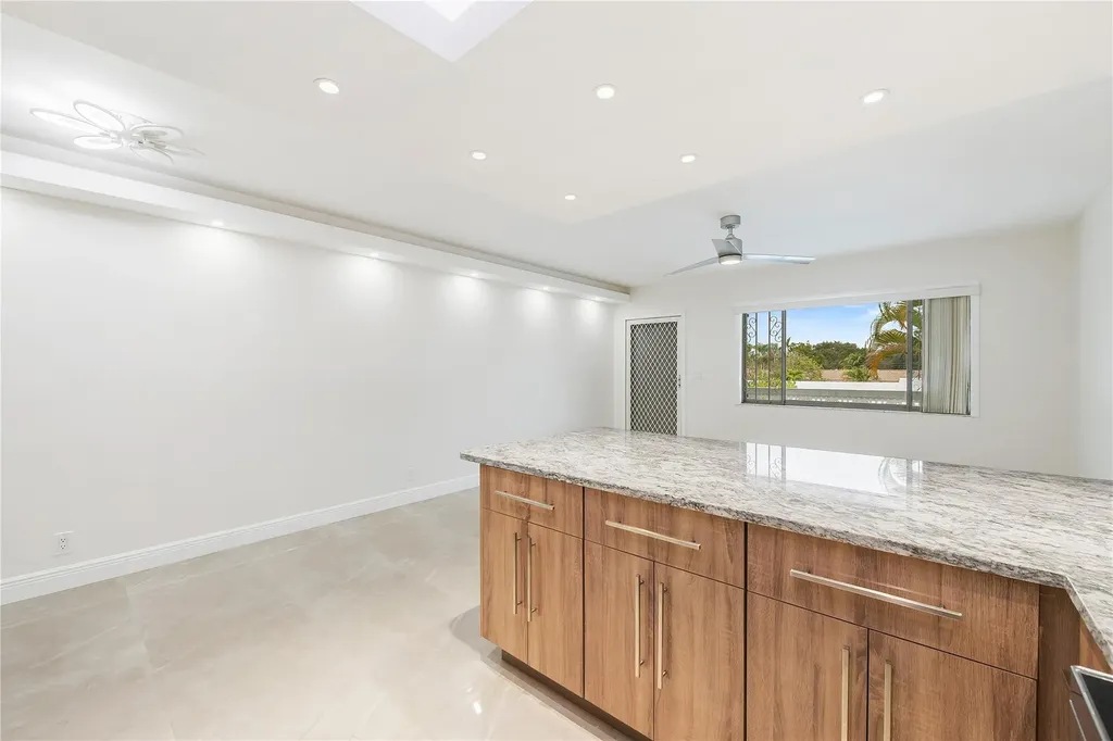 2170 NE 51st Court Fort Lauderdale FL 33308