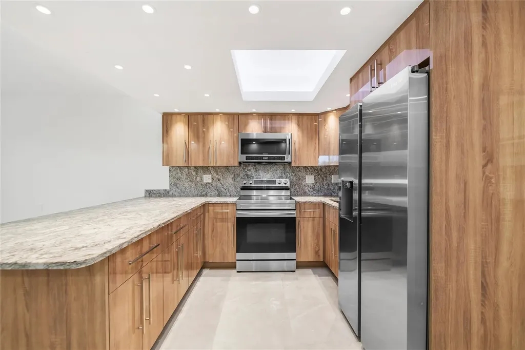 2170 NE 51st Court Fort Lauderdale FL 33308