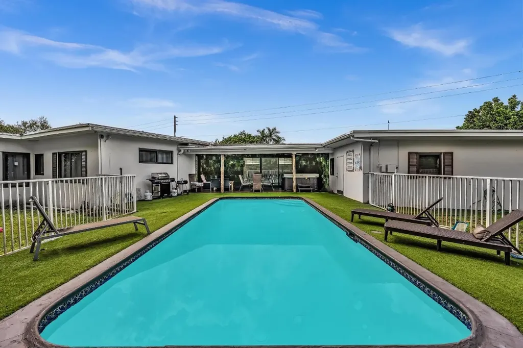 5901 W Broward Boulevard Plantation FL 33317