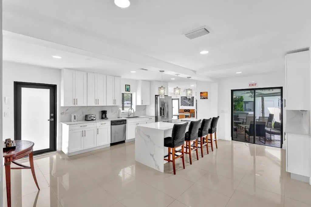 5901 W Broward Boulevard Plantation FL 33317