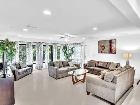 5901 W Broward Boulevard Plantation FL 33317