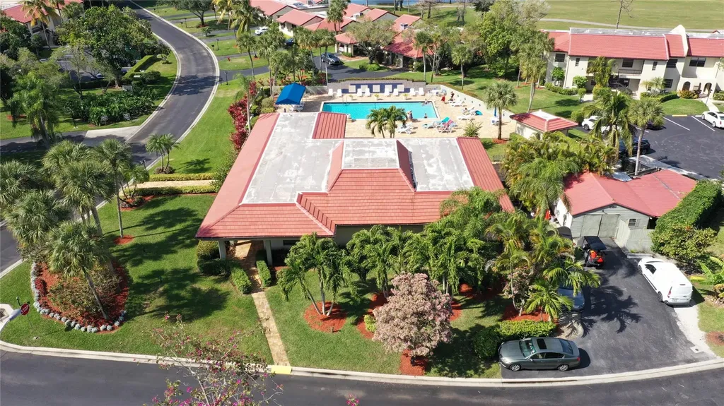 8460 Casa Del Lago Boca Raton FL 33433