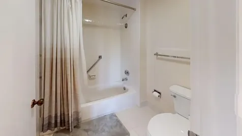 8460 Casa Del Lago Boca Raton FL 33433