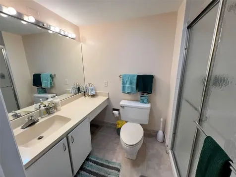 8460 Casa Del Lago Boca Raton FL 33433