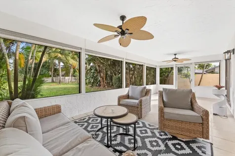 495 SW 28th Avenue Delray Beach FL 33445