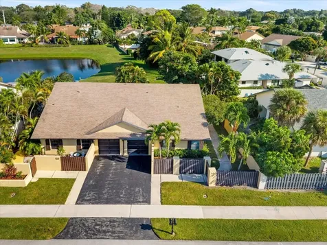 495 SW 28th Avenue Delray Beach FL 33445