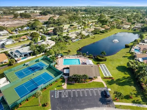 495 SW 28th Avenue Delray Beach FL 33445