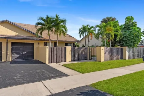 495 SW 28th Avenue Delray Beach FL 33445