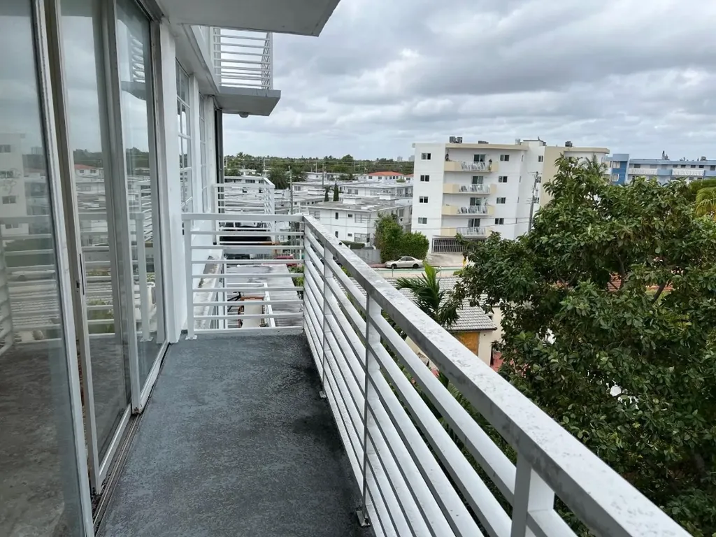 7800 Carlyle Avenue Miami Beach FL 33141