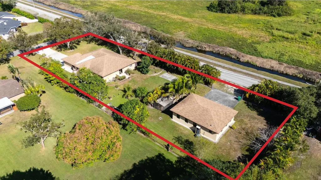 13602 SW 24th Street Davie FL 33325
