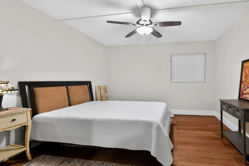 1036 Us Highway 1 North Palm Beach FL 33408