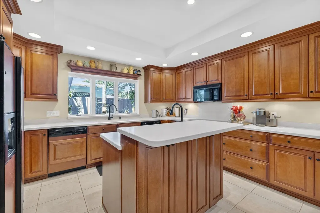 2871 NE 26th Court Fort Lauderdale FL 33306