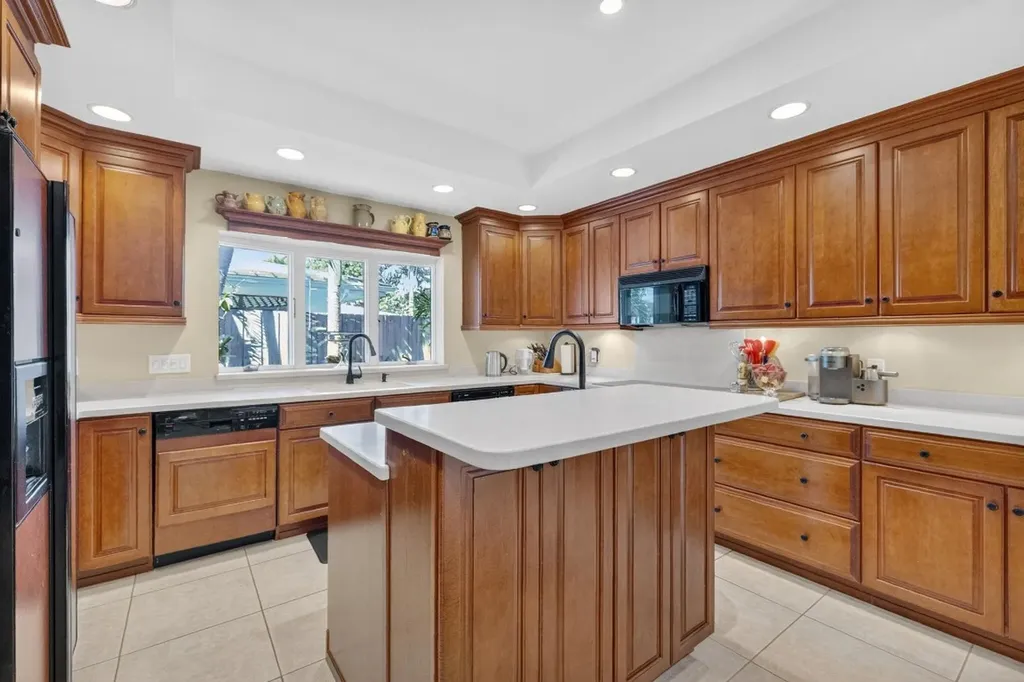 2871 NE 26th Court Fort Lauderdale FL 33306