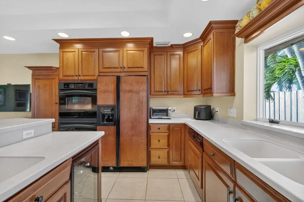 2871 NE 26th Court Fort Lauderdale FL 33306