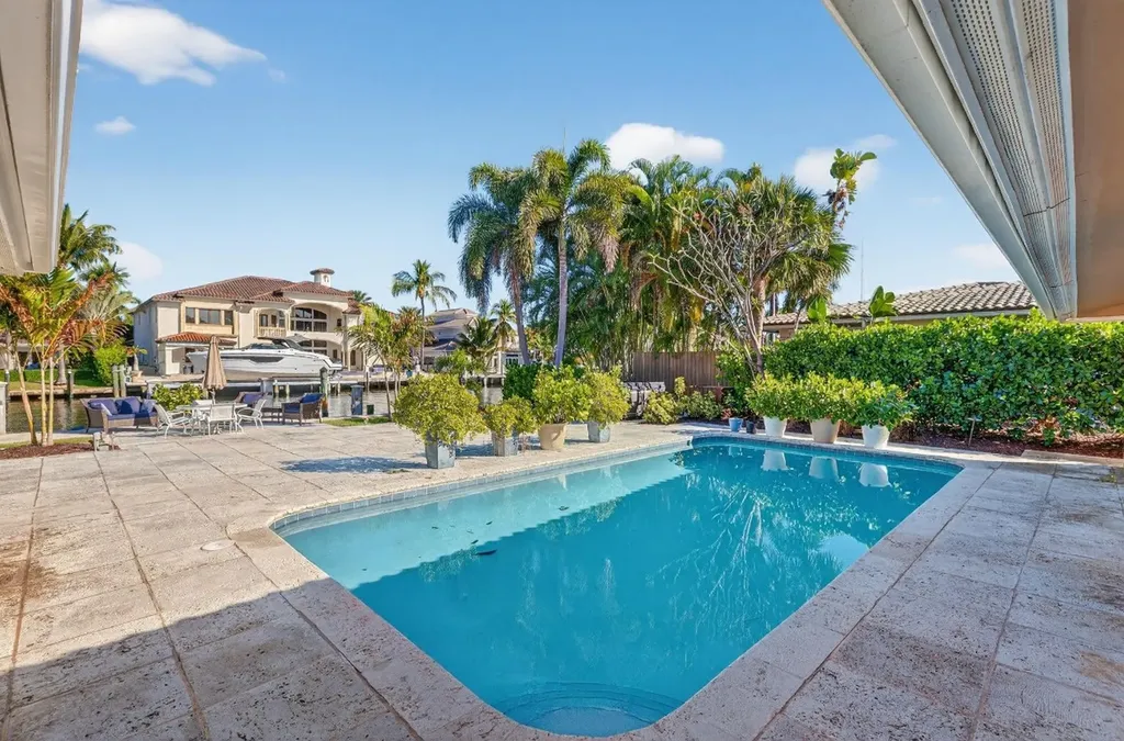 2871 NE 26th Court Fort Lauderdale FL 33306