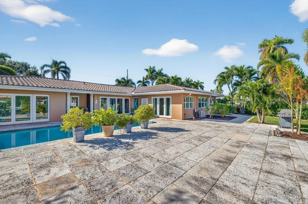 2871 NE 26th Court Fort Lauderdale FL 33306