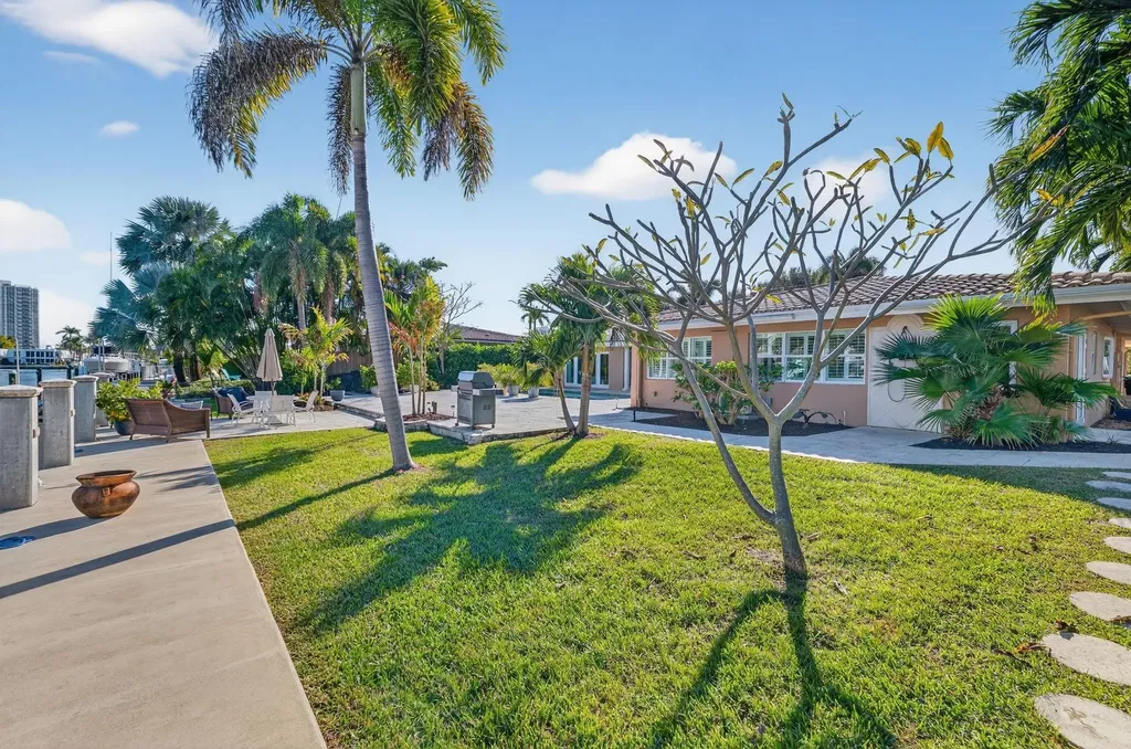 2871 NE 26th Court Fort Lauderdale FL 33306