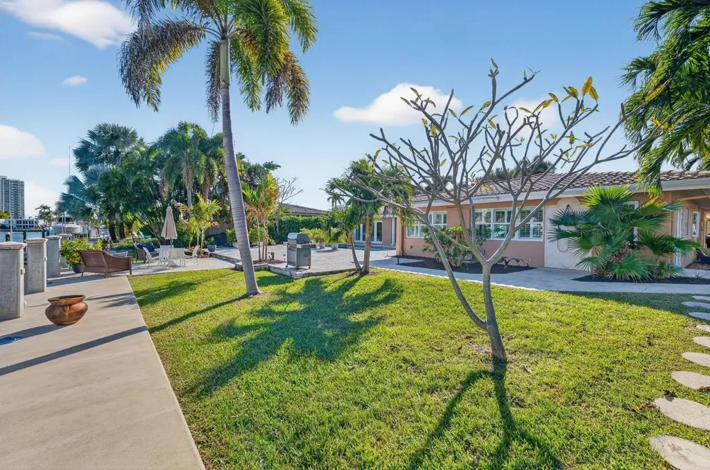 2871 NE 26th Court Fort Lauderdale FL 33306
