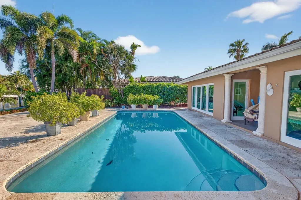 2871 NE 26th Court Fort Lauderdale FL 33306