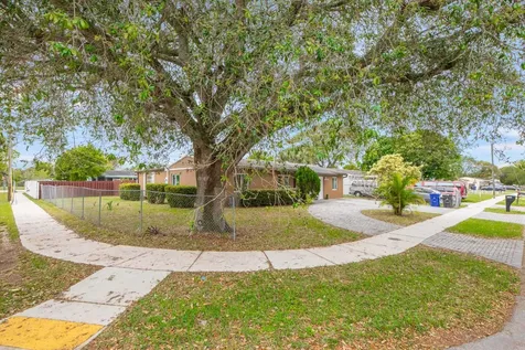 6500 SW 16th Court North Lauderdale FL 33068