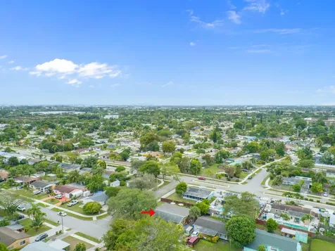 6500 SW 16th Court North Lauderdale FL 33068