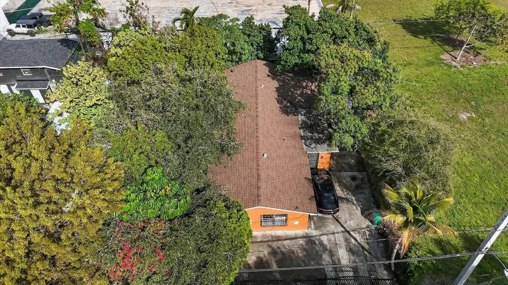 35 NE 53rd Street Miami FL 33137