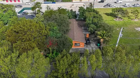 35 NE 53rd Street Miami FL 33137