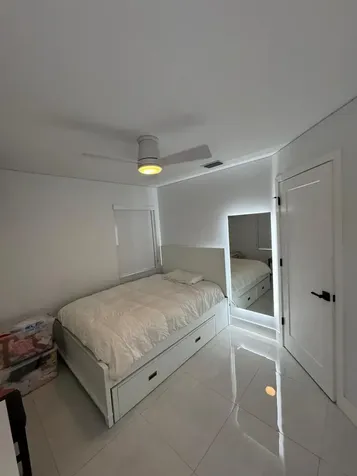 8455 NW 190th Terrace Hialeah FL 33015