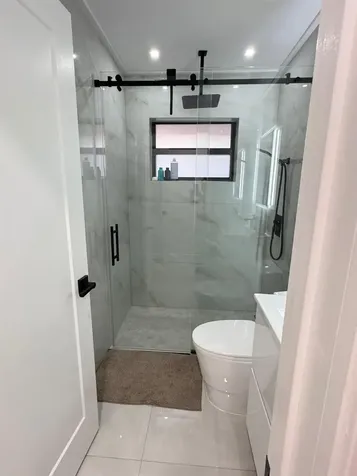 8455 NW 190th Terrace Hialeah FL 33015