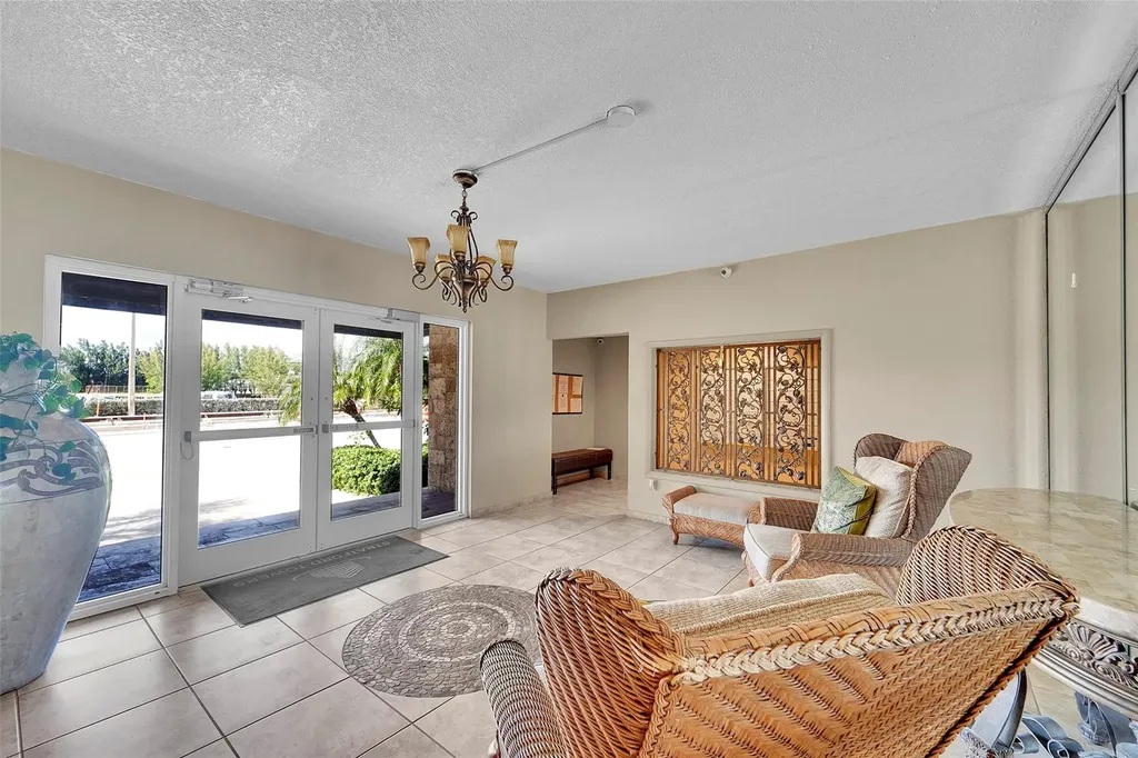 1401 S Ocean Drive Hollywood FL 33019