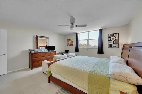 1401 S Ocean Drive Hollywood FL 33019
