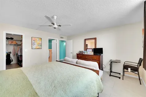 1401 S Ocean Drive Hollywood FL 33019