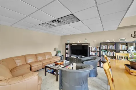 1401 S Ocean Drive Hollywood FL 33019
