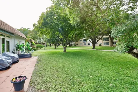 419 SW Natura Avenue Deerfield Beach FL 33441