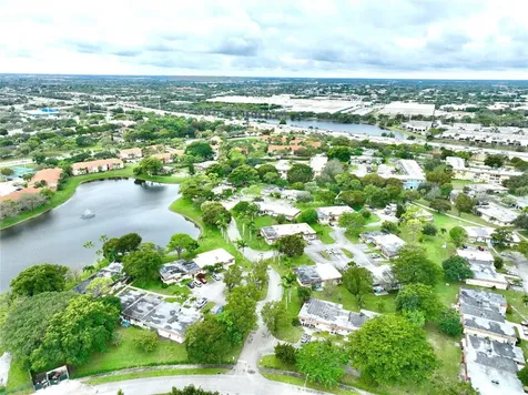 419 SW Natura Avenue Deerfield Beach FL 33441
