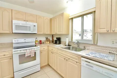 419 SW Natura Avenue Deerfield Beach FL 33441
