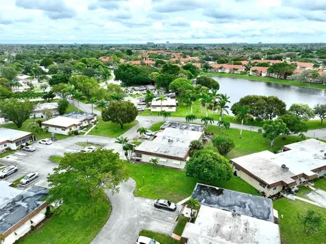 419 SW Natura Avenue Deerfield Beach FL 33441