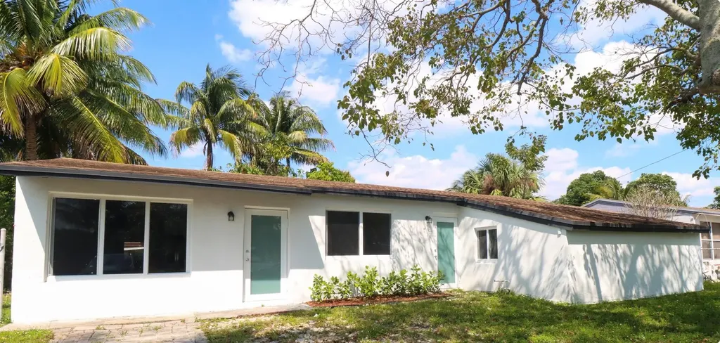 6861 SW 18 Street North Lauderdale FL 33068