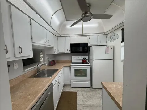 3431 NW 50th Avenue Lauderdale Lakes FL 33319