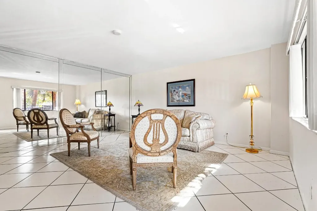 7442 Ashmont Circle Fort Lauderdale FL 33321