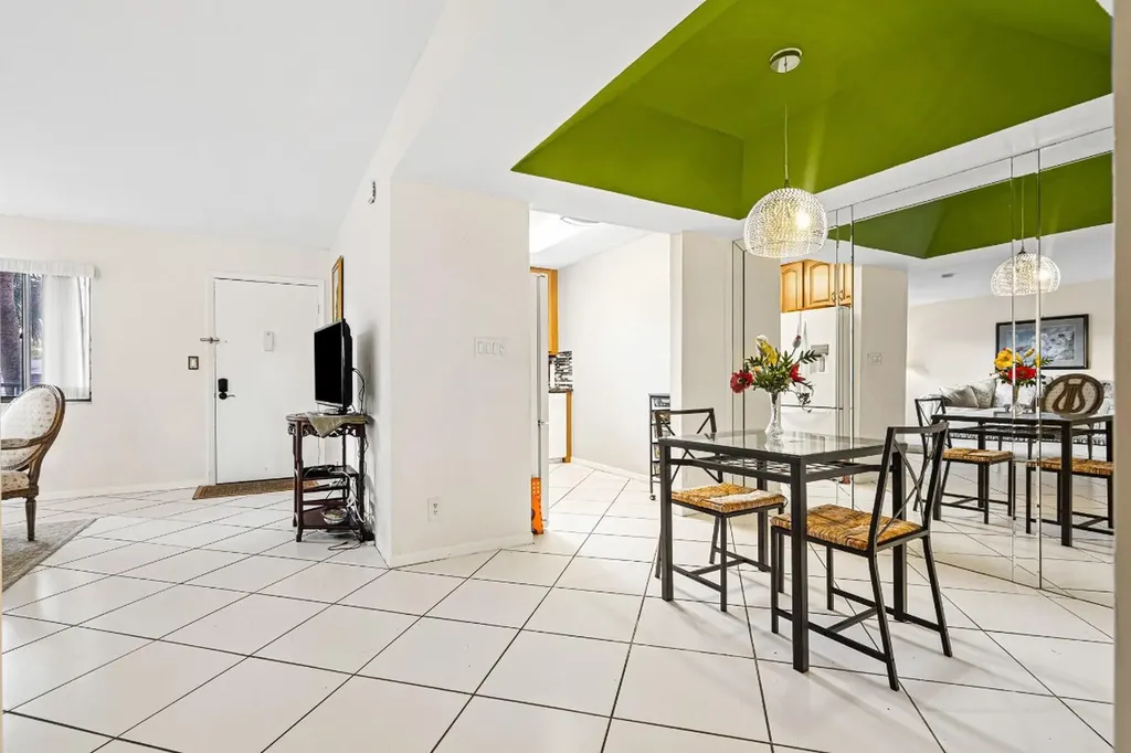 7442 Ashmont Circle Fort Lauderdale FL 33321