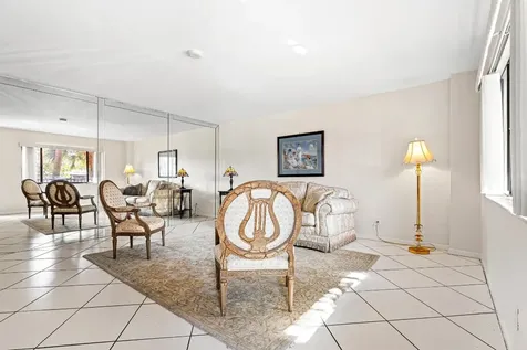 7442 Ashmont Circle Fort Lauderdale FL 33321