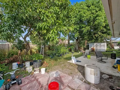 5043 Marcia Place West Palm Beach FL 33407
