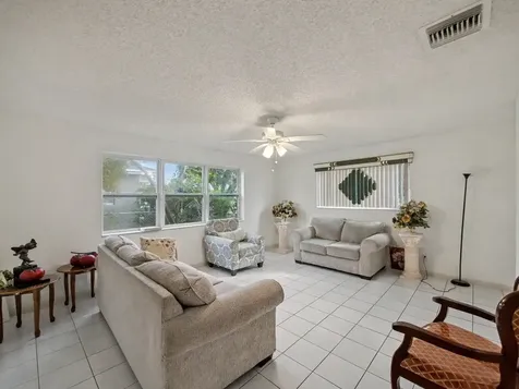 5043 Marcia Place West Palm Beach FL 33407