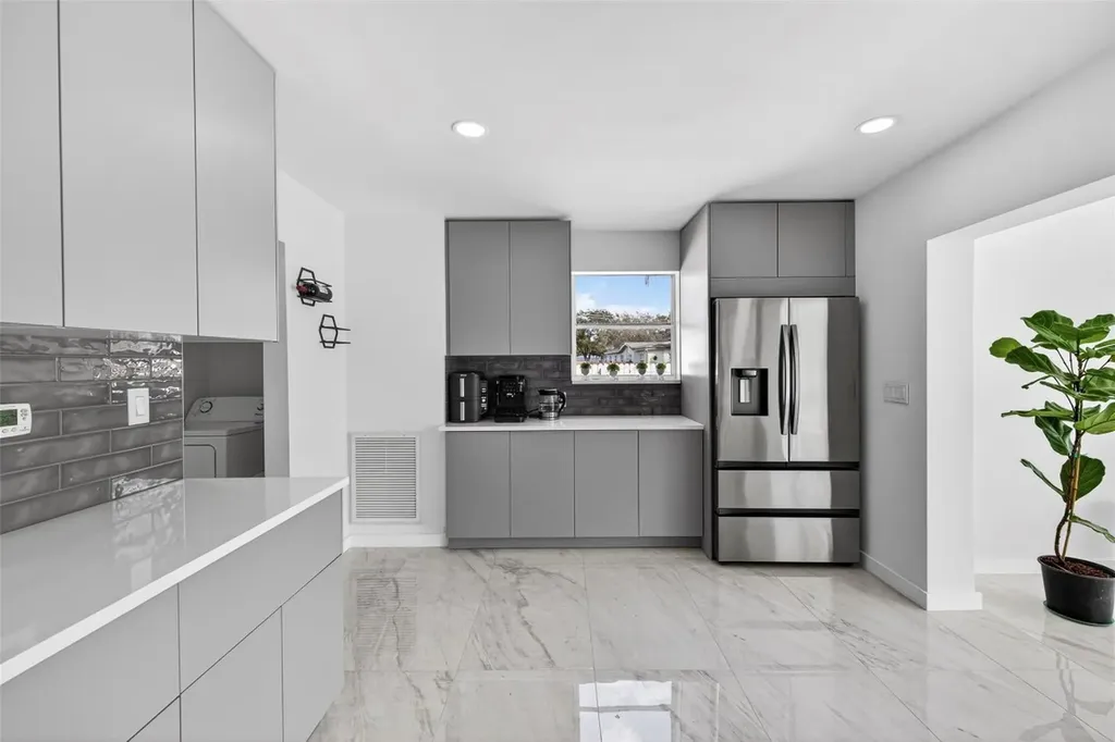 4390 NW 38th Avenue Fort Lauderdale FL 33309