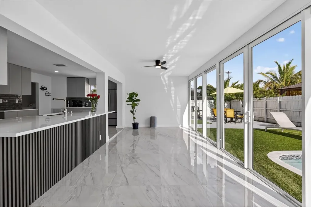 4390 NW 38th Avenue Fort Lauderdale FL 33309